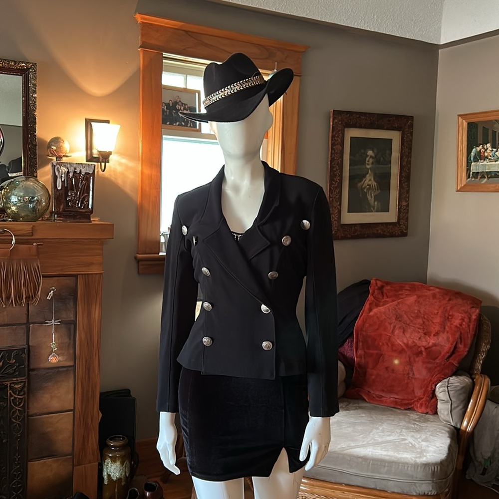 Handcrafted jacket - Picture 7 of 10